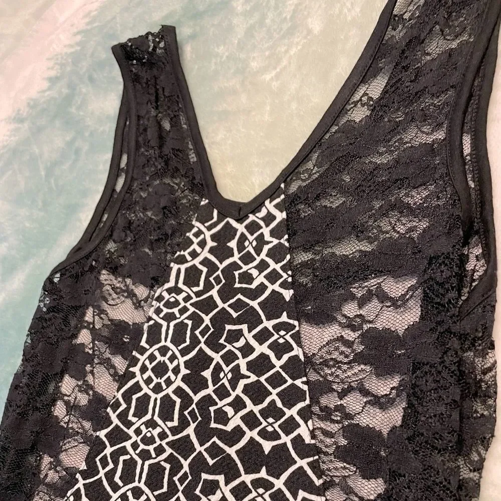 Deb - White & Black Lace Dressy Tank Top 🖤 - Picture 5 of 7